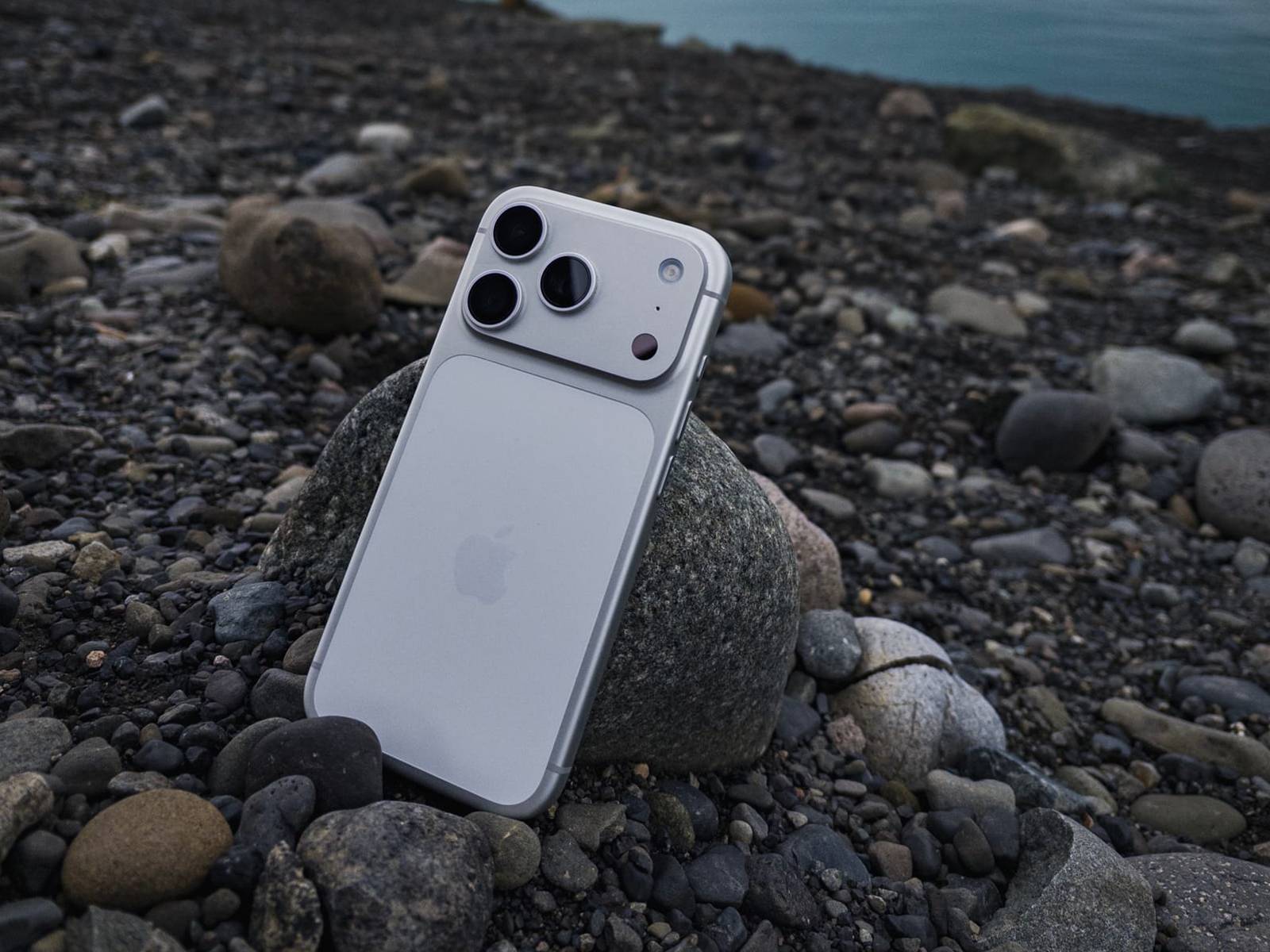 گوشی موبایل اپل مدل iPhone 17 Pro Max ZAA تک سیم کارت + eSim ظرفیت 256 گیگابایت و رم 12 گیگابایت - نات اکتیو گوشی موبایل اپل مدل iPhone 17 Pro Max ZAA تک سیم کارت + eSim ظرفیت 256 گیگابایت و رم 12 گیگابایت - نات اکتیو